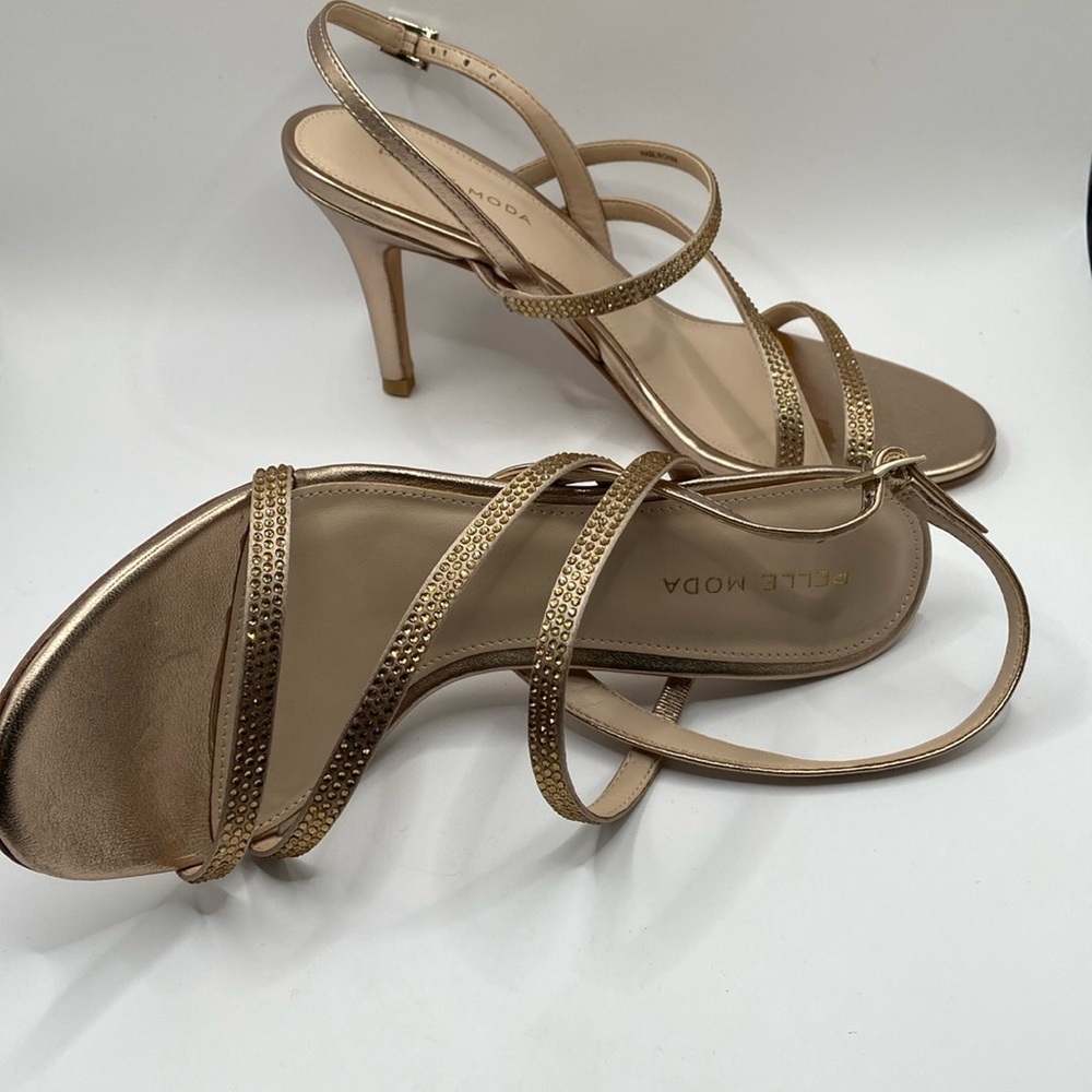 Pelle Moda Evening Stiletto Sandal Runa Platinum Gold Size 7M